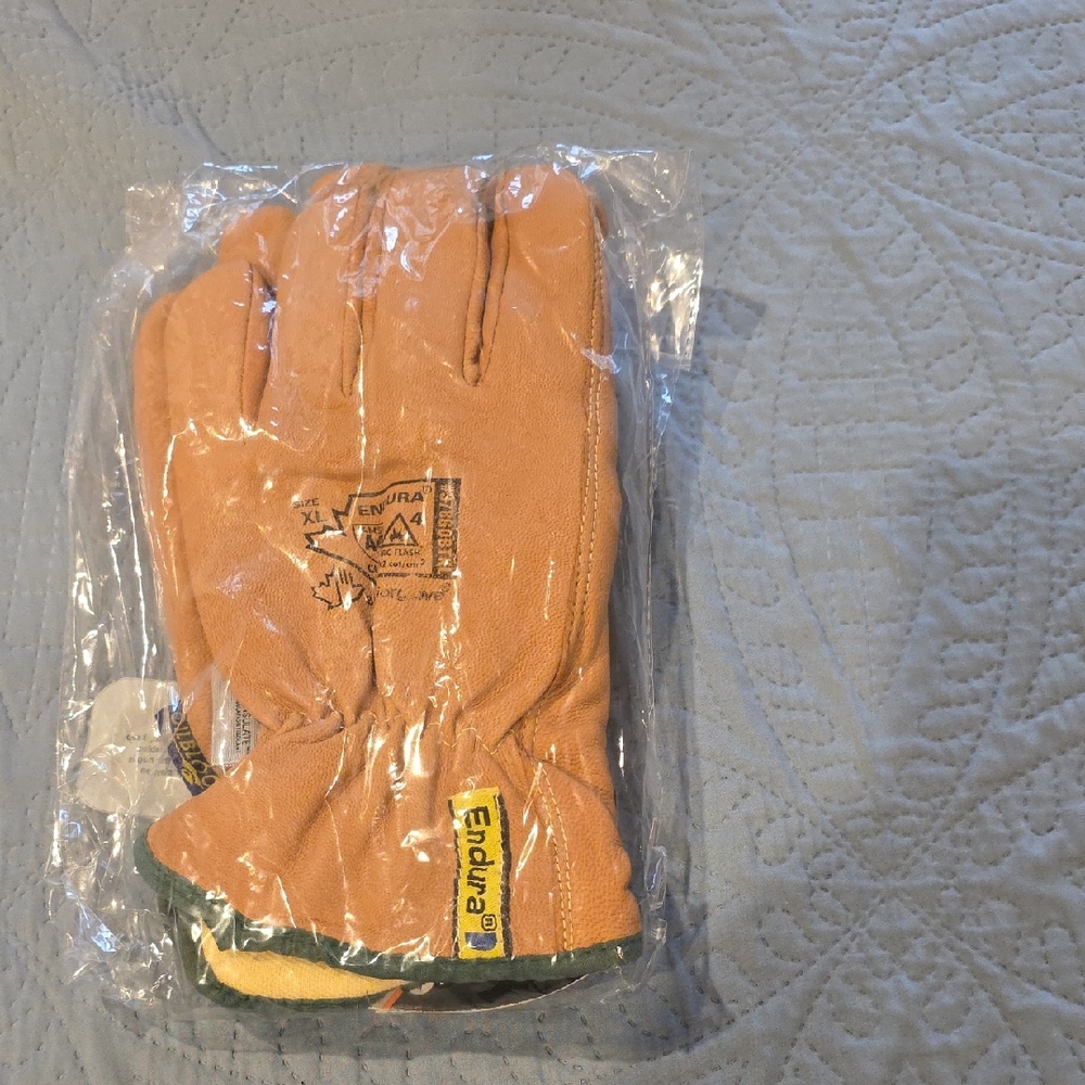 BNWT!  OILBLOC, 3M Thinsulate Insulation, Endura, XL,  Brown Leather Gloves